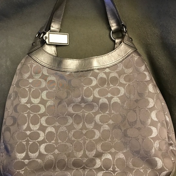 Silver Signature Print Coach Shoulder Bag - Picture 3 of 6